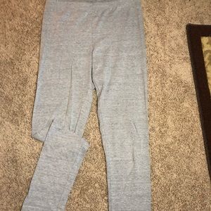 gray leggings